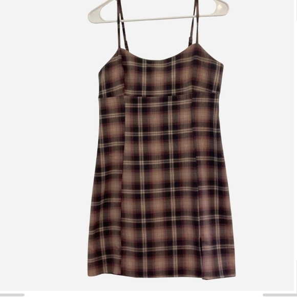 Aeropostale Dresses & Skirts - Pre-owned Aeropostale Brown Plaid Garment
